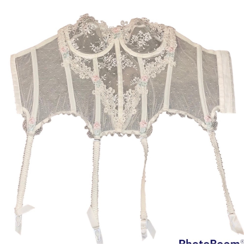 Victoria’s Secret Vintage Wedding Bustier Corset - Picture 3 of 10
